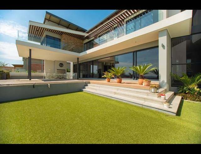 5 BEDROOM HOUSE FOR SALE IN COPPERLEAF ESTATE